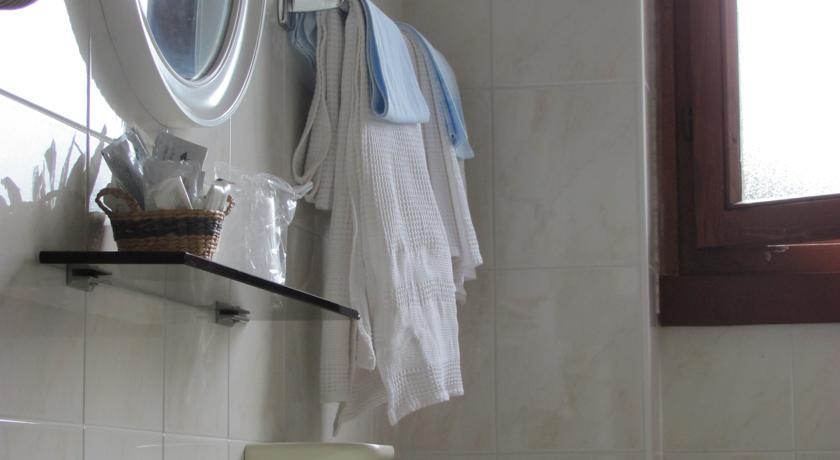 Albergo La Genzianella Miasino Pokój zdjęcie
